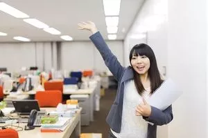 女性の目線で開発された選べる3色ミシンOEKAKI５０アイシン精機。